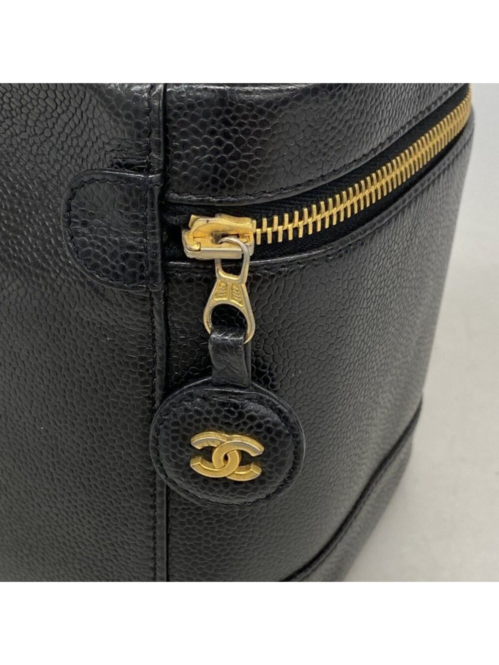 Chanel Vanity Bag Caviar Leather Black Gold - Picture 9 of 10